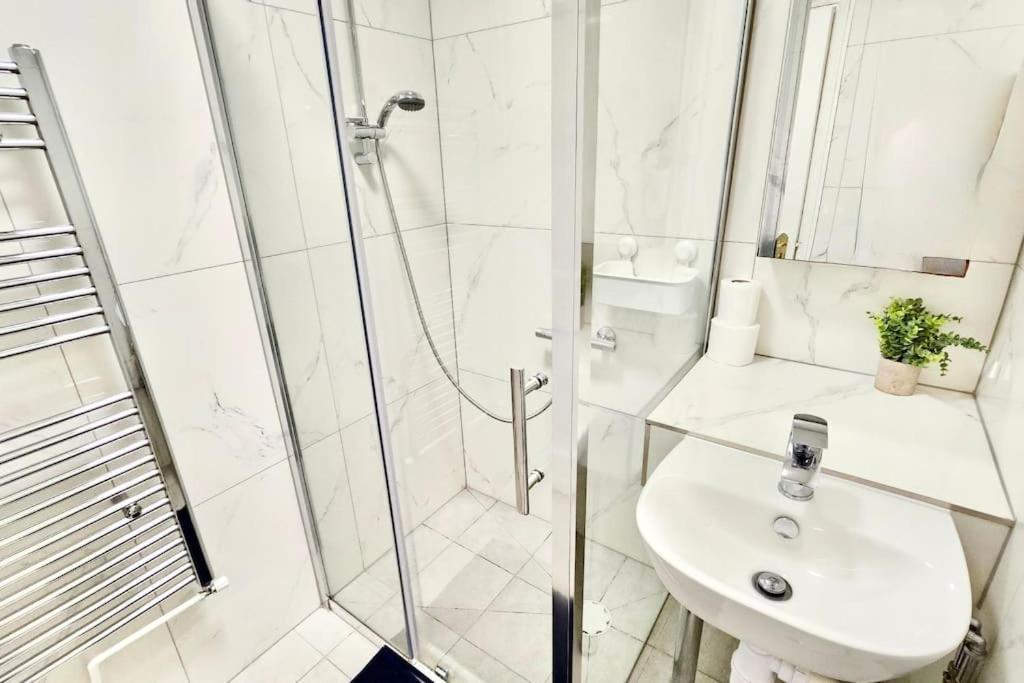 185 Lanark Properties Лондон Екстер'єр фото